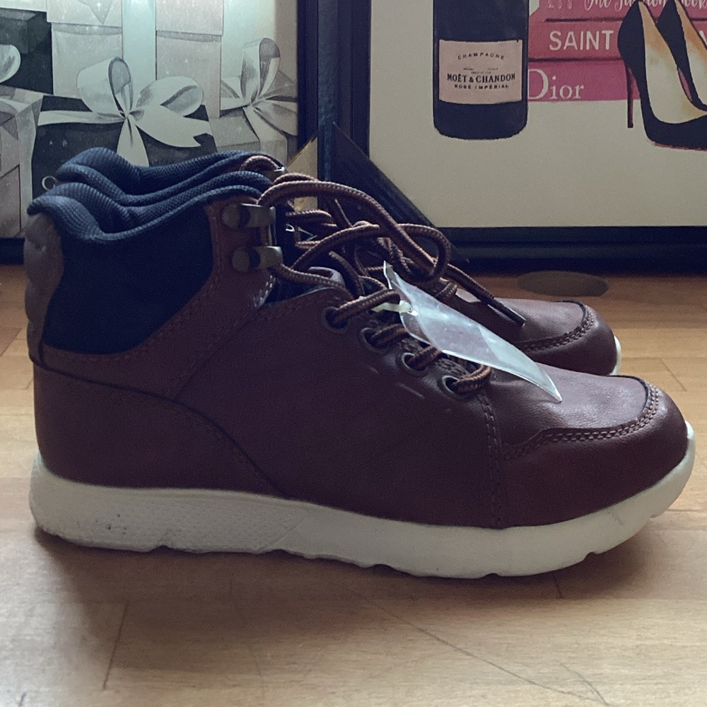 KidsBrown High-Top Sneakers Everlasting